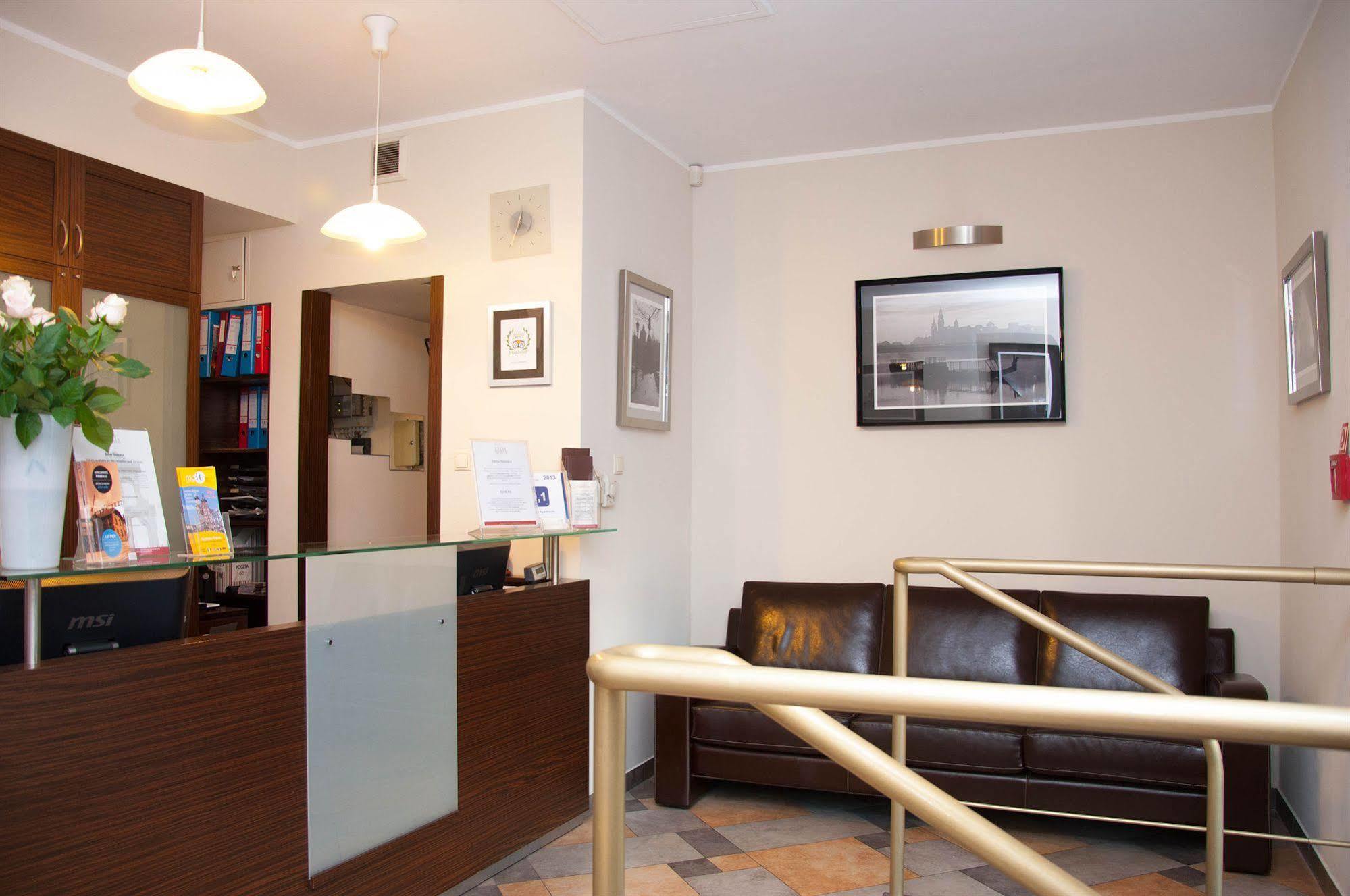 Red Brick Aparthotel